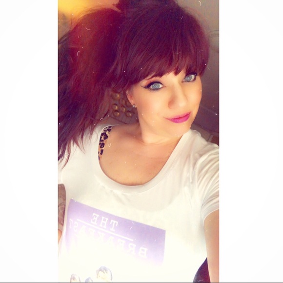 Meet your Posher, Nicolette - Picture 1 of 1